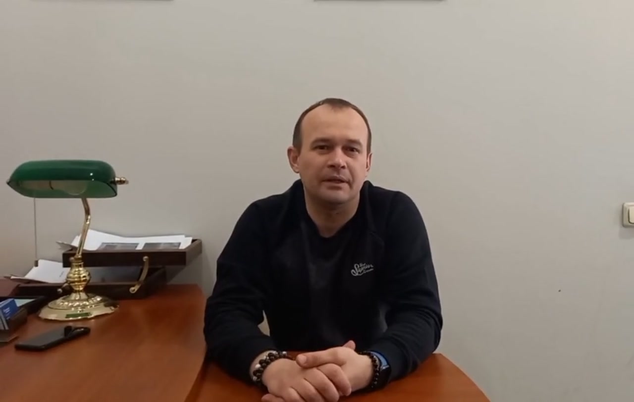 Постер видеоотзыва клиента из Днепр